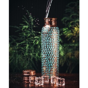 ขวดน้ำทองแดงพร้อมฝากันรั่วดีไซน์เนอร์ - Product Image 3