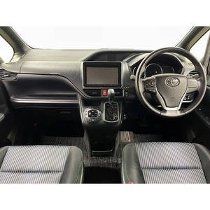 Para Toyota Voxy 2014 Hatchback - Volante a la derecha, Tracción delantera, Gasolina, Manual o Automático, Asientos de tela, Cámara trasera - Product Image 2