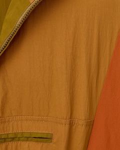 Chaqueta Corta Transpirable con Cremallera para Mujer, Cortavientos de Exterior con Tela Arrugada de Memoria y Forro de Nylon, Bordado, Venta al por Mayor - Product Image 4