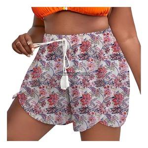 Shorts en coton respirant pour femme, coupe confortable, taille élastiquée avec cordon de serrage, imprimé artisanal, vente en gros - Product Image 1