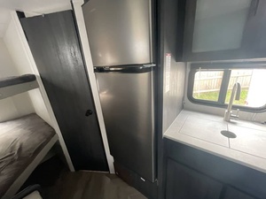 Usado 2022 F-o-r-e-s-t R-i-v-e-r O-z-a-rk 1650B-H-K-X - Product Image 3