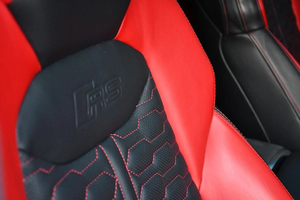 CASI NUEVO, COMO NUEVO Y A UN PRECIO ASEQUIBLE, 2026 A-RS Q8 QUATTRO PERFORMANCE, MOTOR V8 BITURBO DE 4.0L, SUV DE LUJO - Product Image 4