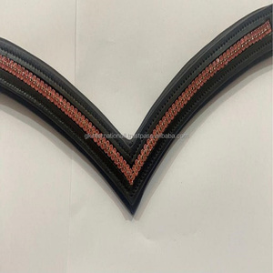 Bracelet vide en cuir de haute qualité, finition noire, 2 lignes de bijou décoratif de cristaux rouges, disponible en toutes tailles, 1 pièce - Product Image 4