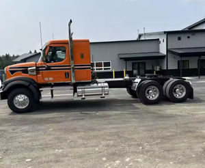 Camion semi-remorque Western Star 49X avec cabine couchette - Cabine couchette à toit plat de 36 pouces, Detroit, boîte manuelle 18 vitesses à vendre - Product Image 5