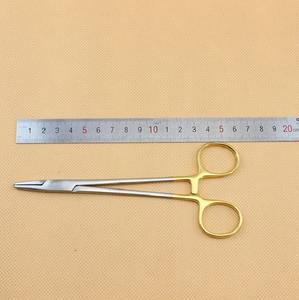 Portaagujas Dental Manual, 1 Pieza, Cabeza TC, Acero Inoxidable, Mango Chapado en Oro, Fórceps de Ortodoncia, Instrumento Quirúrgico, CE - Product Image 1