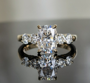 Cinco piedras de laboratorio crecido diamante anillo cojín corte compromiso boda anillo CVD Halo 2,20 quilates 14K oro amarillo con perla principal - Product Image 1