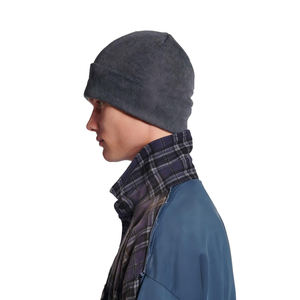 Gorro de Punto Clásico Minimalista, Esencial para el Invierno, Básico, Bordado, Suave y Agradable al Tacto - Product Image 2
