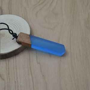 Collier de chaîne de chandail pentane en bois émaillé à la mode de la forêt en résine motif d'ange personnalisable pour anniversaire de fête - Product Image 6