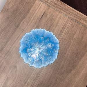 Sous-verre unique de luxe en résine de 5 mm avec surface résistante à la chaleur, fait à la main, design moderne et contemporain, décoration d'intérieur - Product Image 4