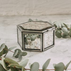 Boîtes de rangement pour bijoux en acier inoxydable de qualité supérieure, fabriquées à la main, avec couvercle carré, fermeture classique, moderne et luxueuse, idéales pour offrir en cadeau - Product Image 3