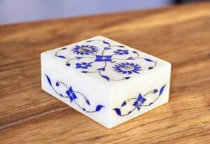 Boîte à bijoux en marbre avec incrustation d'art en lapis-lazuli bleu |   Boîte à bijoux élégante en pierre artisanale pour cadeaux de mariage et décoration intérieure - Product Image 2