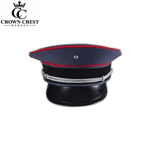 Chapeau de style capitaine pour homme CROWN CREST, bleu marine avec bordure rouge, bande argentée, couronne structurée, taille ajustable - Product Image 6
