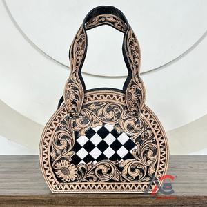 Bolso de Cuero Vacuno con Diseño Western 2025, Bolso Tipo Canteen con Incrustaciones de Cuadros, Bolso de Hombro de Diseñador, Estilo Moderno y a la Moda - Product Image 1