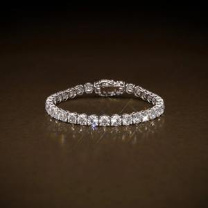 กำไลเทนนิสเพชรโมอิสซาไนต์ทรงกลมไม่มีสี ตัวเรือนเงินแท้ 925 สำหรับเป็นของขวัญวันครบรอบ จากผู้ผลิตเครื่องประดับ ราคาถูก - Product Image 1