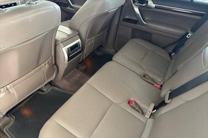 รถ Lexus GX 460 Premium SUV ปี 2019 มือสอง พร้อมยาง R20 พวงมาลัยซ้าย ภายในสีเข้ม เบาะหนัง - Product Image 2