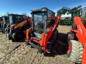 รถตักหน้า Kubota SCL 1000 มือสองและใหม่ รุ่น SVL 75-2-3 95-2S 97-2 เครื่องยนต์ดีเซล มินิสกิดสเตียร์ 2 ตัน รถตักขนาดเล็กแบบตีนตะขาบ ปั๊มไฮดรอลิก - Product Image 6
