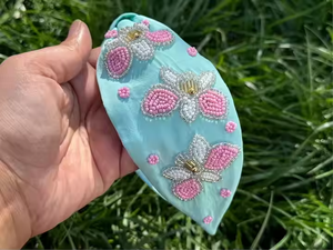 Vente en gros Nouveau bandeau à fleurs nouées fait main Bandeau élégant brodé pour filles Accessoires pour enfants - Product Image 4
