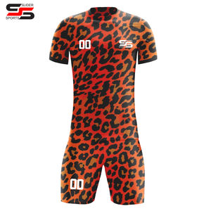 Nuevo diseño 2025 Jersey personalizado Camisetas de fútbol de alta calidad Conjunto de uniforme para hombres Equipo Camiseta de fútbol Ropa de fútbol - Product Image 3