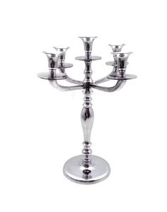 Candelabro de cinco brazos decorativo de suelo de aspecto real de Aluminio acabado gris para decoración de fiesta de Evento de boda candelabros - Product Image 4
