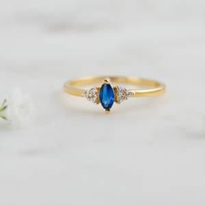 Bague élégante en argent sterling 925 véritable avec pierre précieuse bleue CZ sertie dans un serti clos, de haute qualité, pour femmes, occasions de fête - Product Image 4