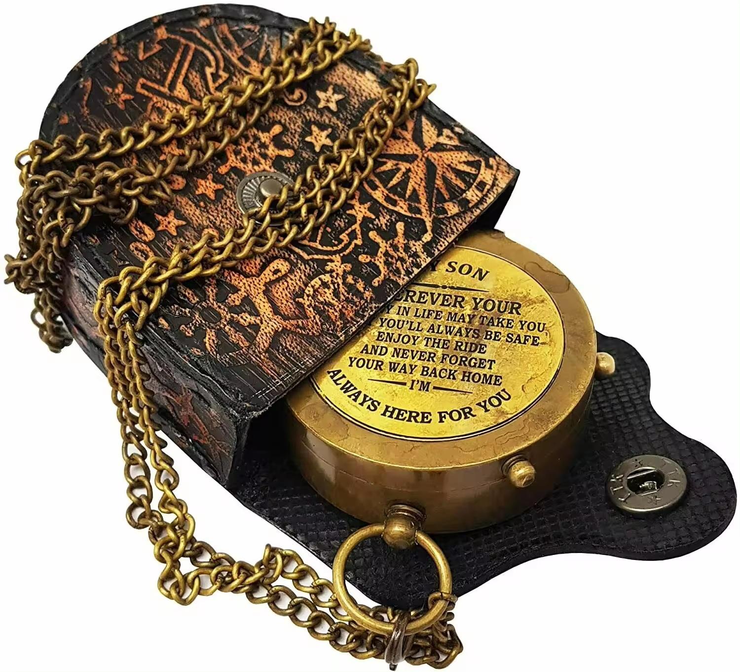 ทองเหลืองโบราณและสีน้ำตาล