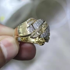 Original 10K oro amarillo enlace cubano boda banda para hombres Moissanite diamante Baguette diamantes estilo religioso anillo chapado en oro - Product Image 6