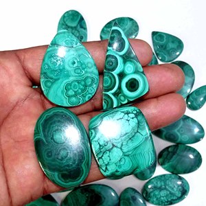 A-one Qualité 100% Malachite Naturelle Pierres Précieuses Lâches Produit Lisse Malachite Cabochon Pierres Précieuses pour la Fabrication de Bijoux - Product Image 4