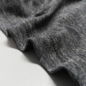 Protectores de erupción de color personalizados para hombres de calidad superior hechos con spandex/poliéster en precio al por mayor - Product Image 5