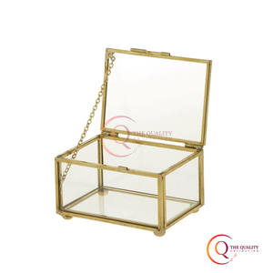 Caja de almacenamiento Cajas de regalo decorativas Hecho a mano Hermoso diseño personalizado Cajas de joyería de vidrio de metal Artículos de mesa Joyería de embalaje - Product Image 6