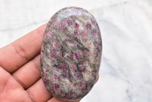 Palmstone Rubellite de cristal, turmalina Rosa Natural, Palmstone de cristal - Product Image 6