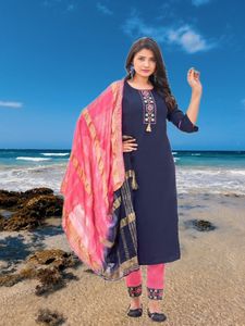 Collection Premium la plus tendance Fancy Wear High On Demand Fancy Viscose With Heavy Embroidery Sequence Work Wholesale Supply - Product Image 4