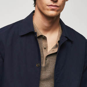 Chaqueta de Algodón para Hombre, Estilo Urbano, Cuello Alto, Color Sólido, Transpirable, Resistente al Viento e Impermeable, Calidad Premium - Product Image 4