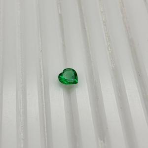 Piedra Preciosa de Esmeralda Suelta con Corte Corazón de 6mm para Joyería de Amor, Esmeralda Zambiana Verde Facetada, Proveedor Verificado de la India al por Mayor - Product Image 2