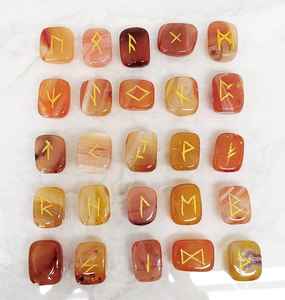 Vente en gros de Rune de cornaline rouge Ensemble de pierres précieuses d'agate en cristal naturel avec Reiki Pierre semi-précieuse artisanale la plus vendue - Product Image 4
