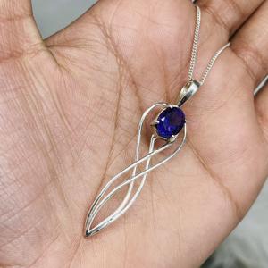 Delicado collar con colgante de halo de amatista azul con ajuste de bisel cadena en forma de corazón para fiestas y cumpleaños - Product Image 5