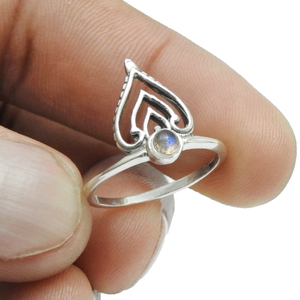 Elegant Design 925 Sterling Silver Hand Crafted <b>Ring</b> with Natural <b>Labradorite</b> Gemstone Unique Design Wedding <b>Rings</b> Fine Jewelry - Product Image 4