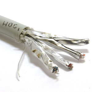 <span class=keywords><strong>Câble</strong></span> réseau LAN Cat6/Cat7 à faible perte en <span class=keywords><strong>fibre</strong></span> optique, conducteur en cuivre nu solide sans oxygène 23AWG - Product Image 2