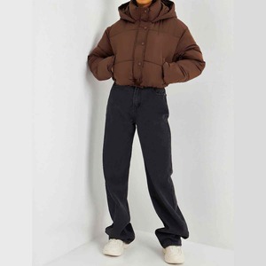 Alta calidad de las mujeres de poliéster burbuja Casual prendas de vestir Chaquetas cortas recortadas Puffer para el invierno al por mayor patrón de letras - Product Image 6