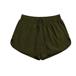 Shorts de sport pour hommes en maille ample décontractée à taille mi-haute, en satin uni, 100 % polyester, séchage rapide, vente en gros personnalisée - Product Image 2