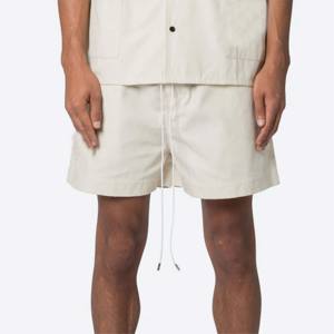 Pantalones cortos deportivos de malla para hombre de alta calidad, pantalones cortos de malla para gimnasio con cordón y cinta de diamantes - Product Image 4