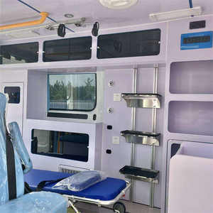 Ambulance d'occasion diesel manuelle Euro 4, 3-8m, à châssis long, véhicule clinique mobile, conduite à gauche, 7 places, en provenance du Japon pour l'importation - Product Image 3