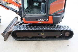 Mini-excavatrice KUBOTA U27-4 de 2,6 tonnes avec cabine climatisée et chauffée, 3 godets, pour travaux de construction et de terrassement, certifiée EPA/CE. - Product Image 6