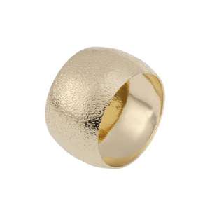 Servilleteros de latón de estilo antiguo con patrones geométricos grabados para cenas elegantes y celebraciones navideñas - Product Image 6