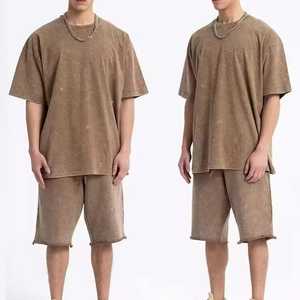 Vente en gros 2 pièces de vêtements de rue délavés à l'acide surdimensionnés et à bords bruts personnalisés T-shirt uni et ensembles courts pour hommes - Product Image 6