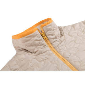 Veste d'hiver de style universitaire pour femmes sur mesure, sweat à capuche tendance avec doublure en sherpa pour les sports de plein air - Product Image 3