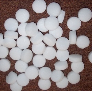 Indian Origin Water Softener <b>Salt</b> Tablets Strong Smooth Compacted Solid <b>Inorganic</b> <b>Salts</b> for Water Purification - Product Image 1