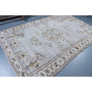Grand tapis vintage 5,8x9,3 pi (177x282 cm), tapis persan turc blanc - Product Image 2