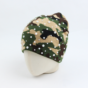 Tendances de la mode, bonnet d'hiver avec logo personnalisé, camouflage décontracté, jacquard, strass, bonnet en tricot camouflage, bonnet en perles - Product Image 1