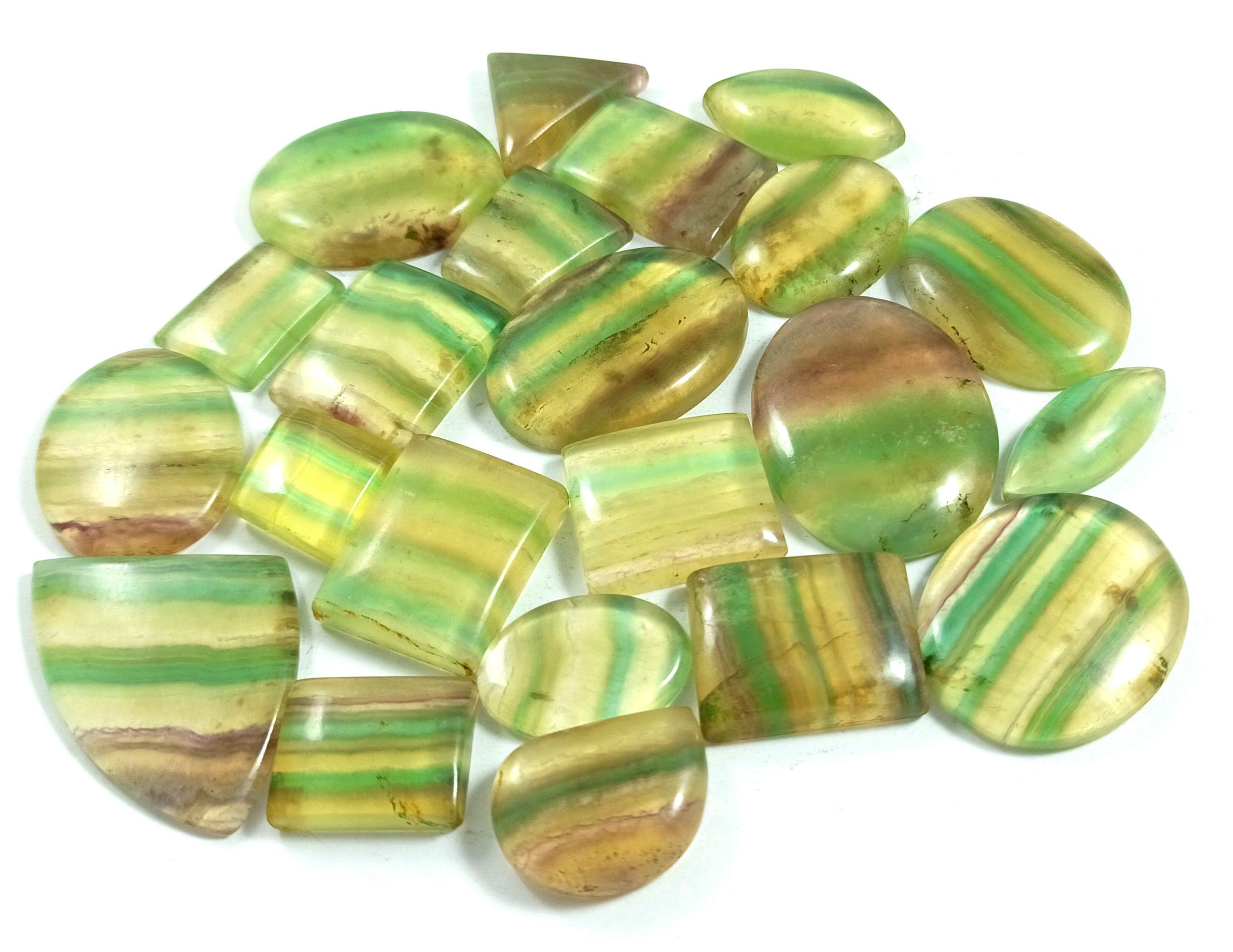 สีเหลือง