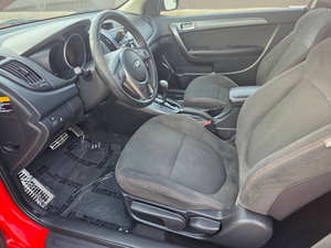 Auto Usado de Calidad a Precio Accesible, Kia Forte Koup SX 2010, Volante a la Izquierda - Product Image 2